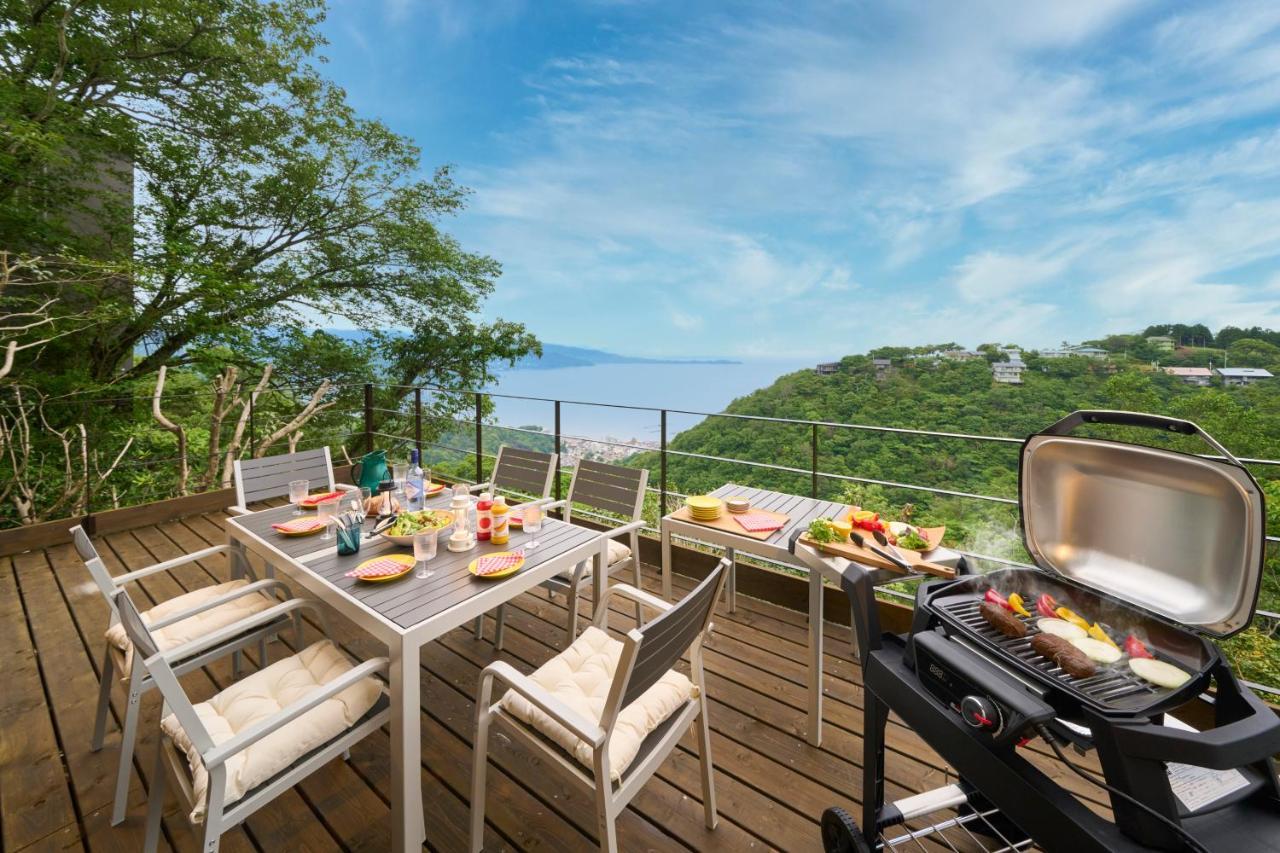 Suite Villa Ocean View Minami-Atami Атами Екстериор снимка